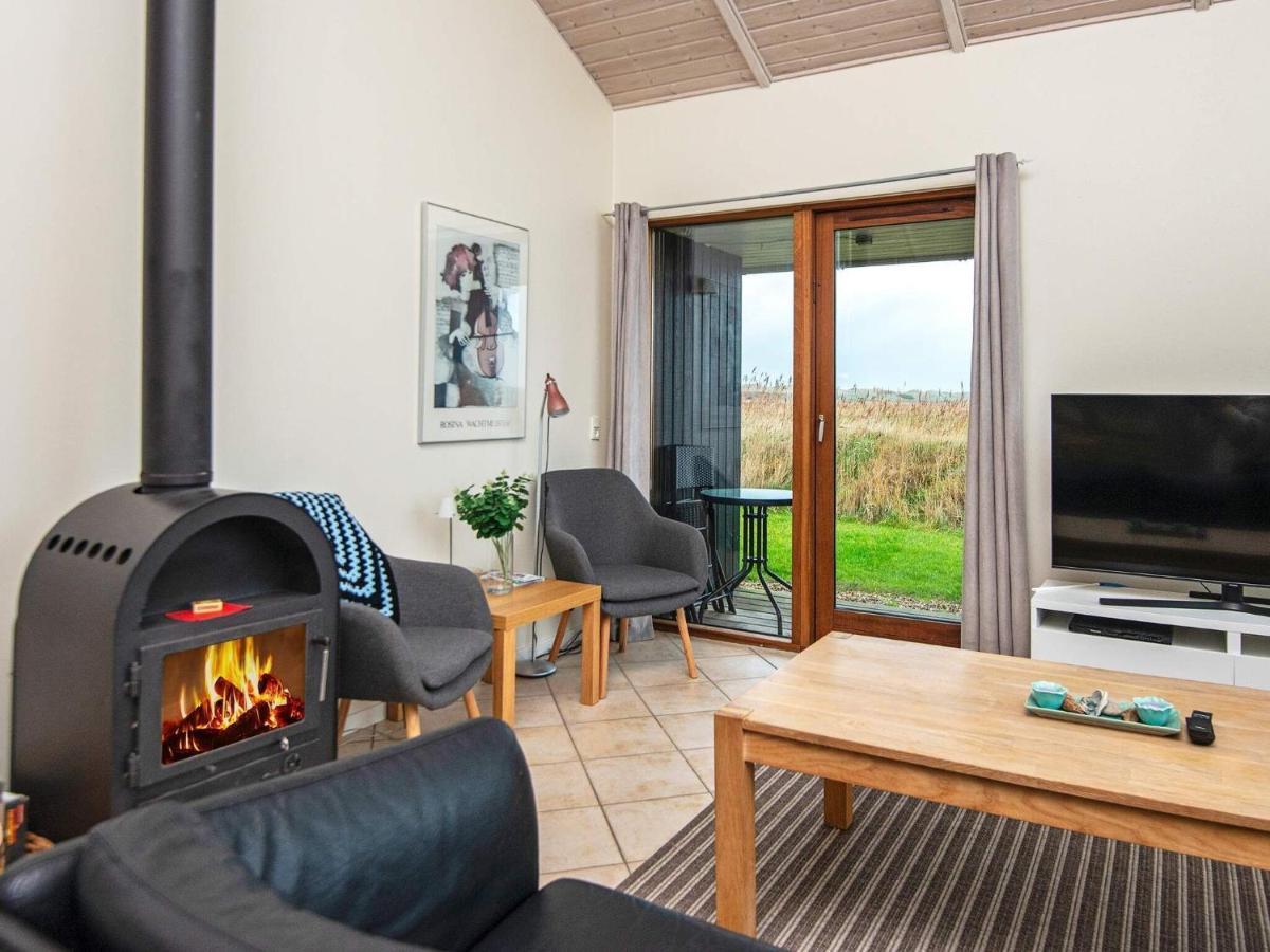 Three-Bedroom Holiday Home In Ulfborg 4 Thorsminde Bagian luar foto